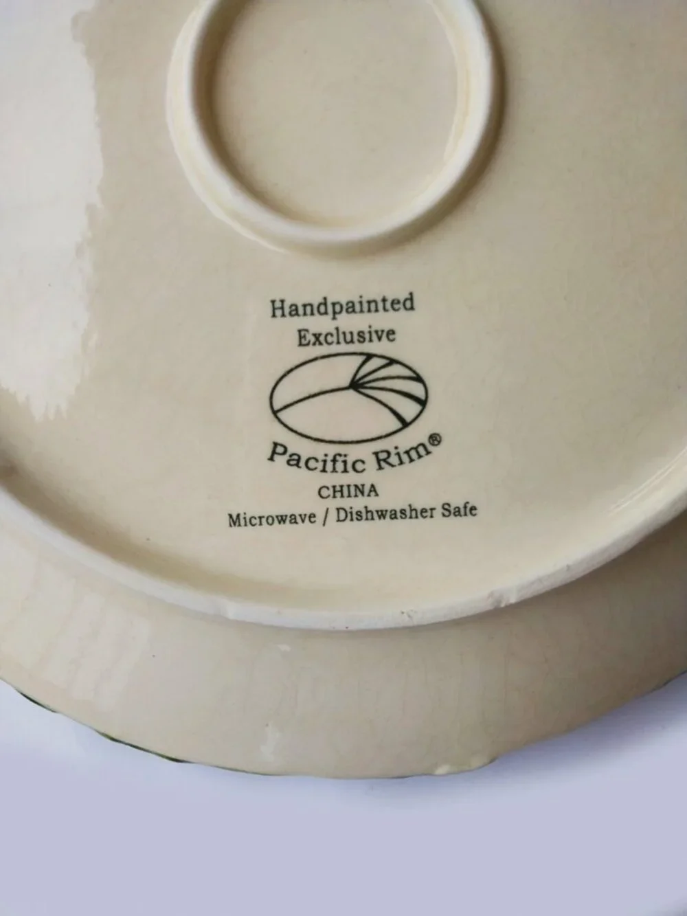 Vintage Christmas Pacific Rim English Holly Berry Plate 8.5”